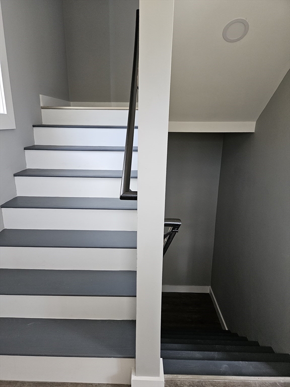 11 Waverly Place Property Photo 10