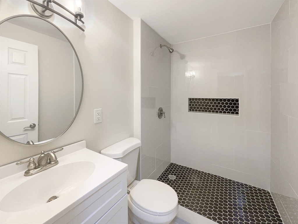 8 Wyman Ave Property Photo 7