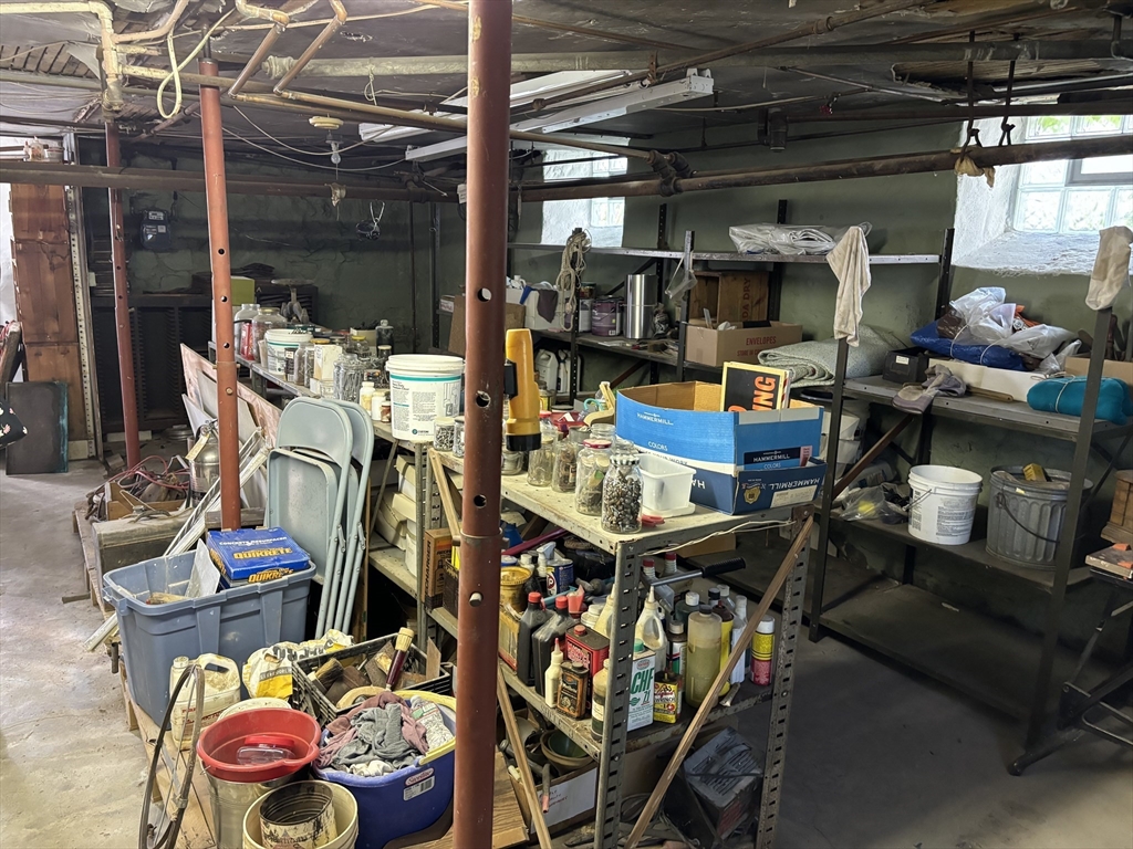 000 Address Withheld Property Photo 32