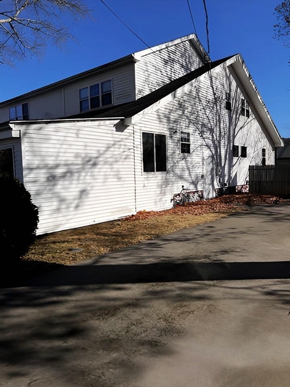 128 Main Street Property Photo 2
