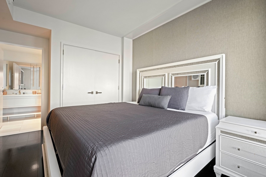 150 Seaport Blvd # 17c Property Photo 7