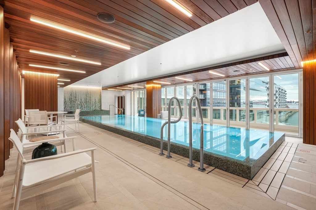 150 Seaport Blvd # 17c Property Photo 11