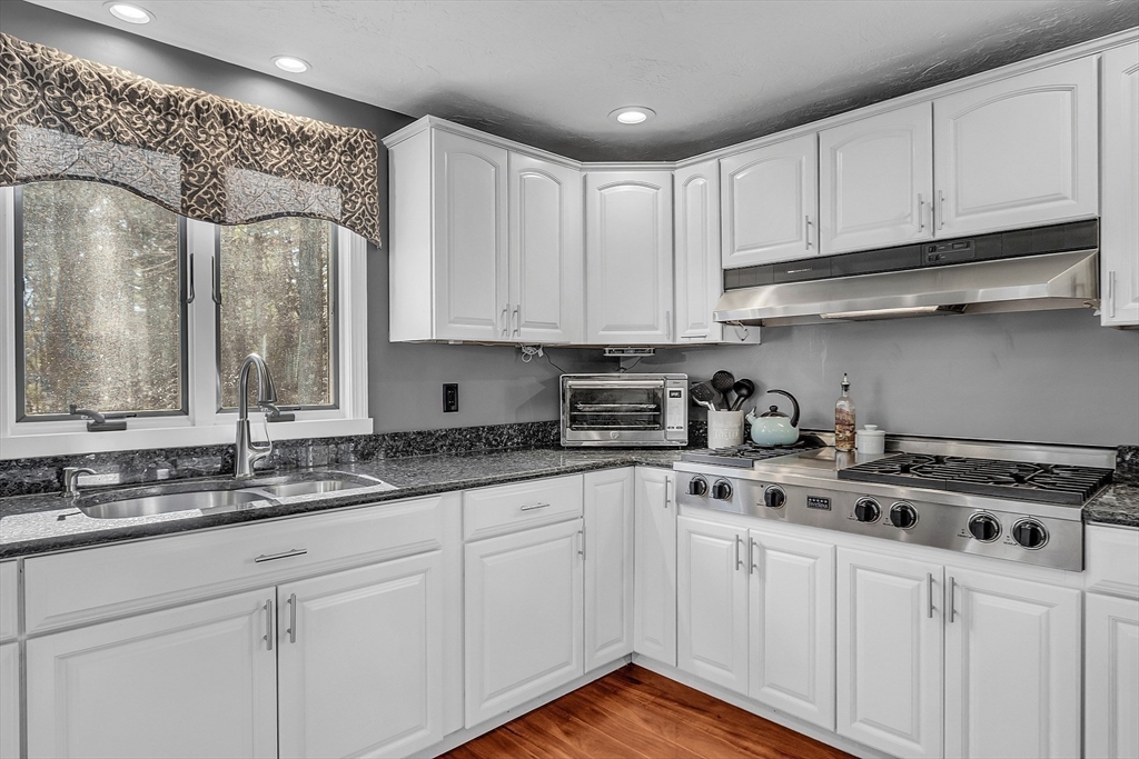 90 Houghton Rd. Property Photo 2