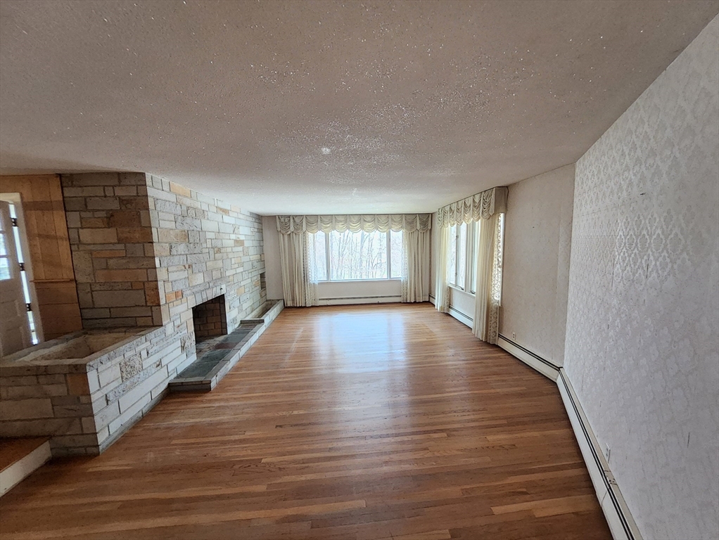 212 Chestnut Street Property Photo 11