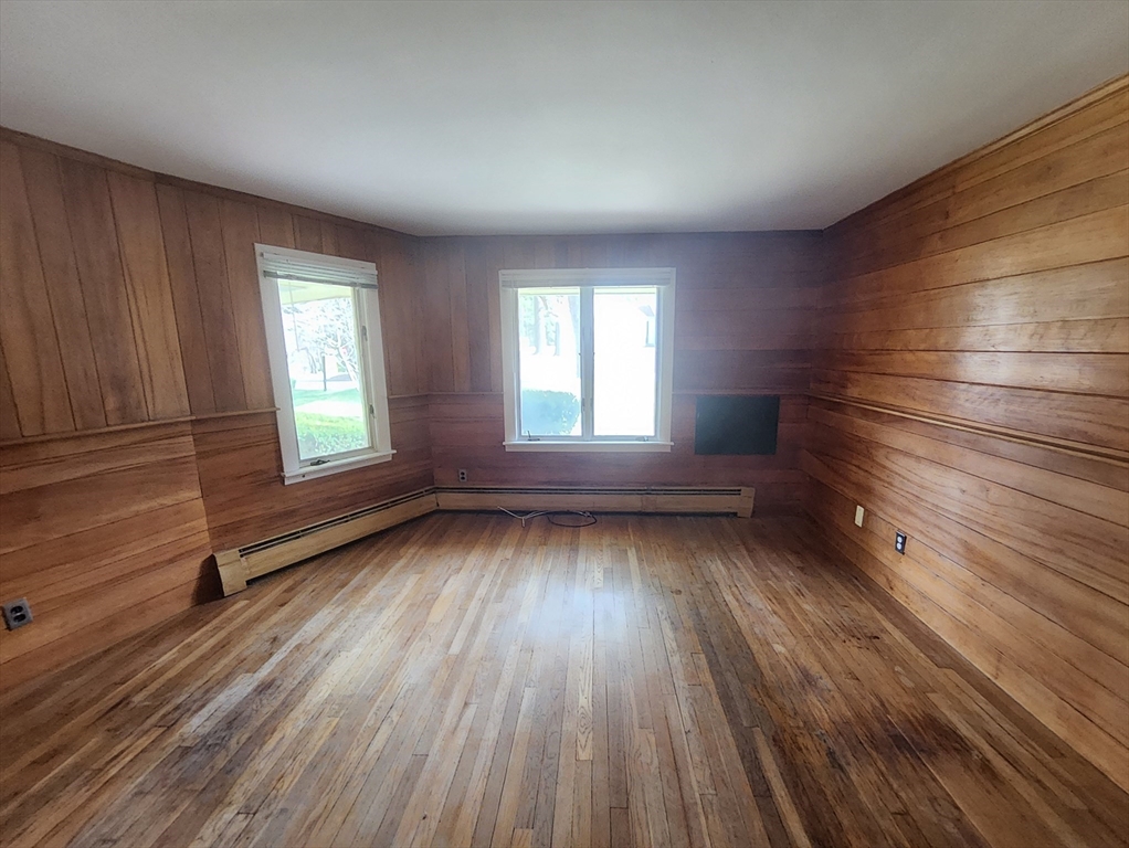 212 Chestnut Street Property Photo 16