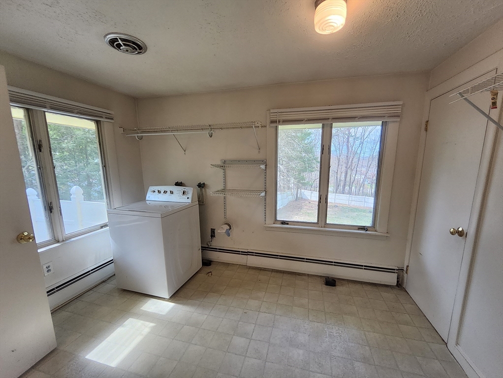 212 Chestnut Street Property Photo 26