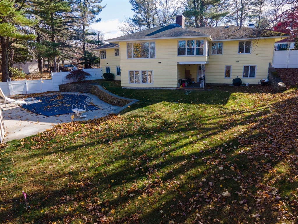 212 Chestnut Street Property Photo 4