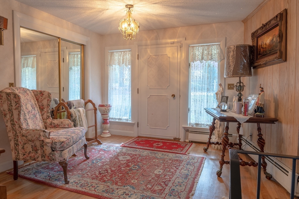 212 Chestnut Street Property Photo 10