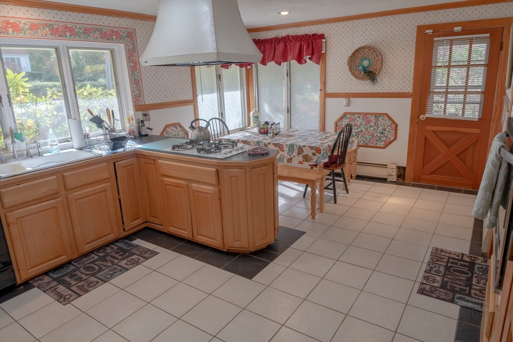 212 Chestnut Street Property Photo 21
