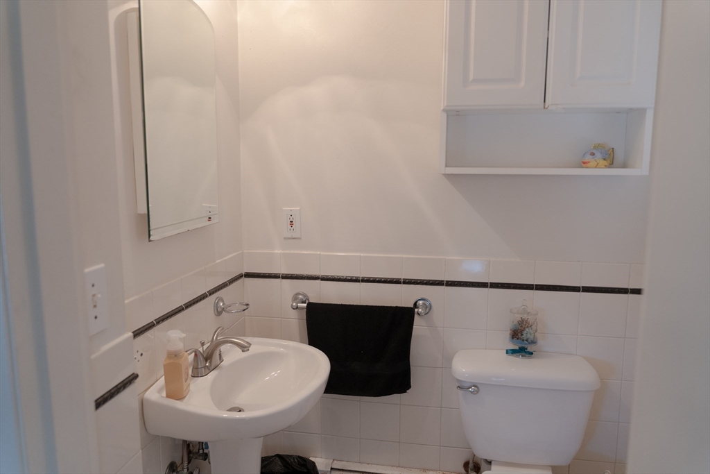 212 Chestnut Street Property Photo 27
