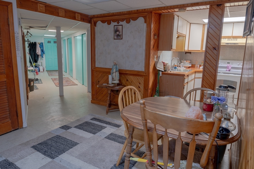 212 Chestnut Street Property Photo 32