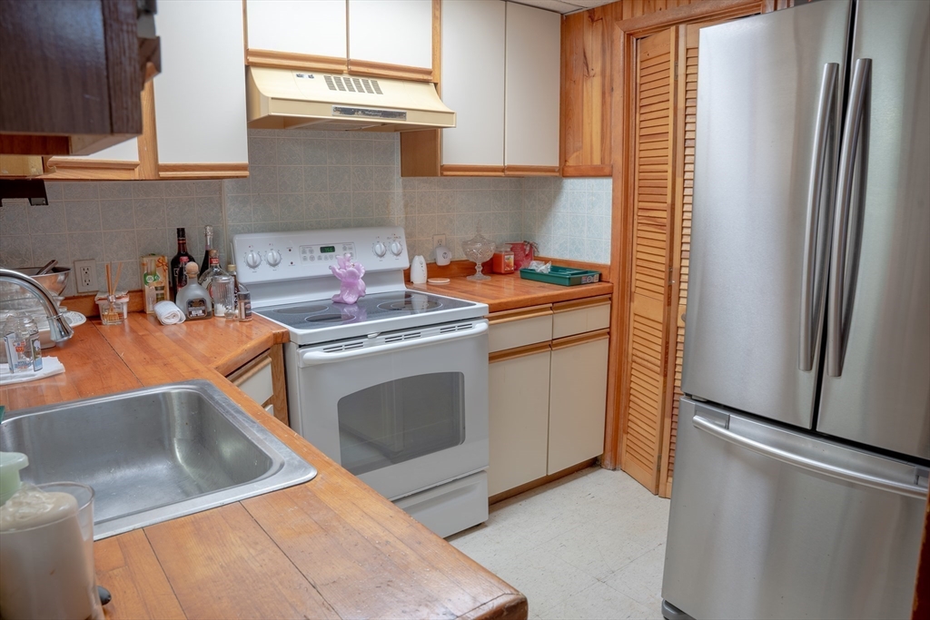 212 Chestnut Street Property Photo 34