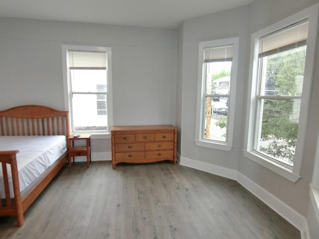 44 South St Property Photo 12