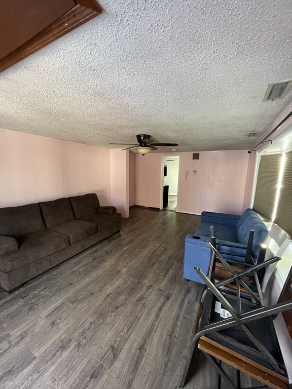 20 Farragut Street Property Photo 5