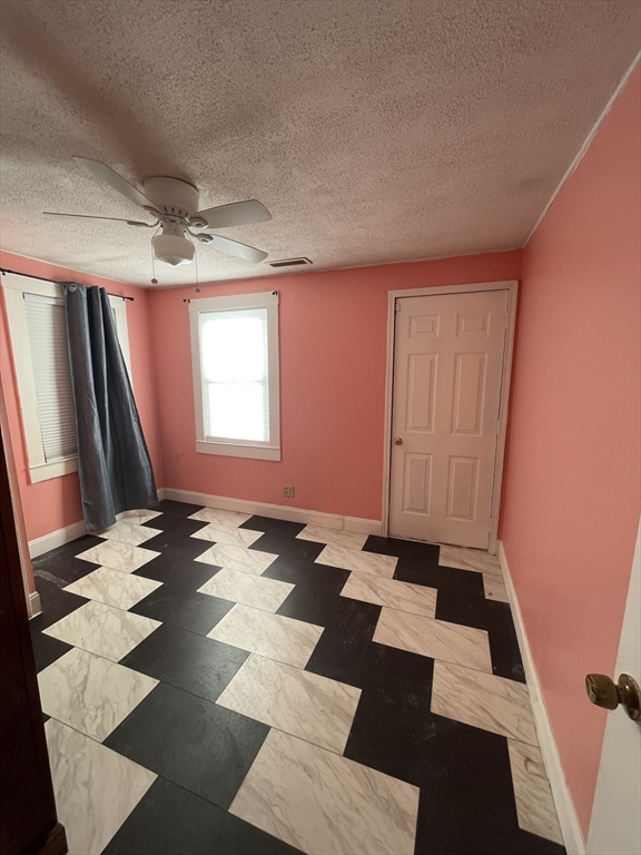 20 Farragut Street Property Photo 11
