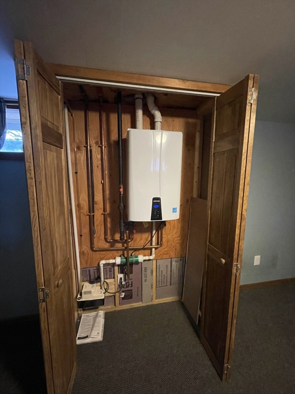 20 Farragut Street Property Photo 23