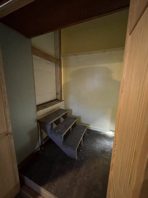 20 Farragut Street Property Photo 28
