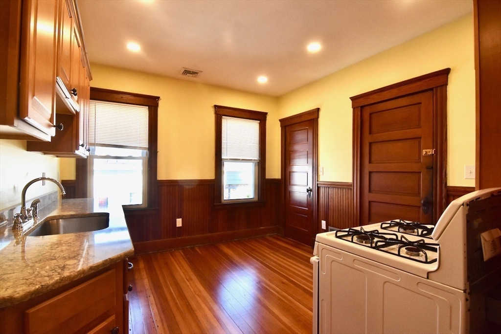710 Metropolitan Ave # 3 Property Photo 2