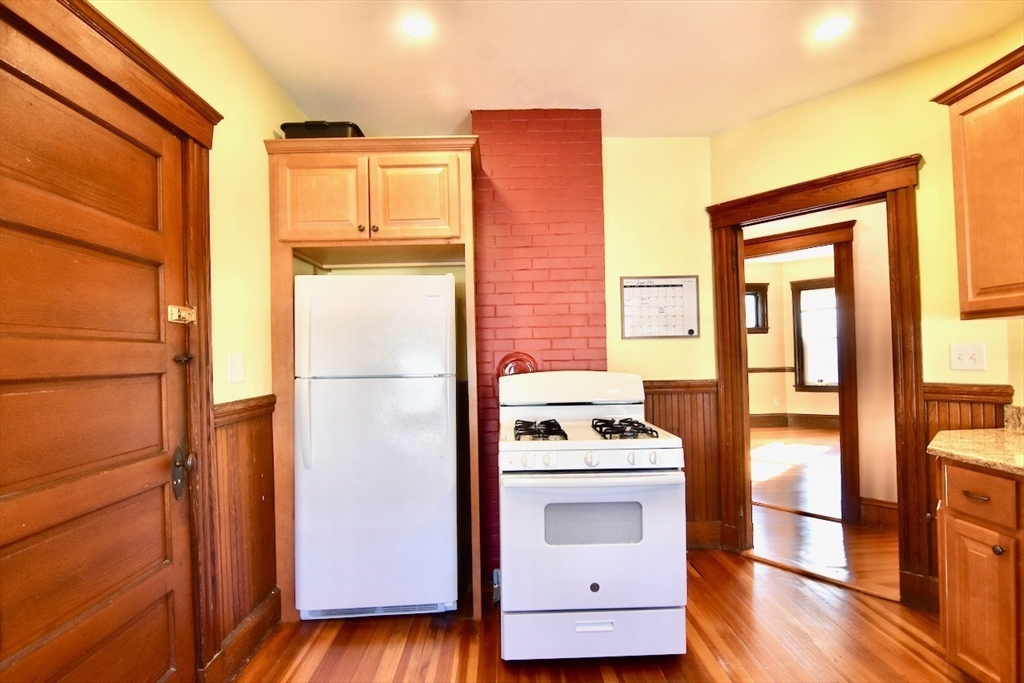 710 Metropolitan Ave # 3 Property Photo 7
