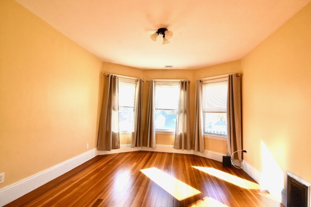710 Metropolitan Ave # 3 Property Photo 14