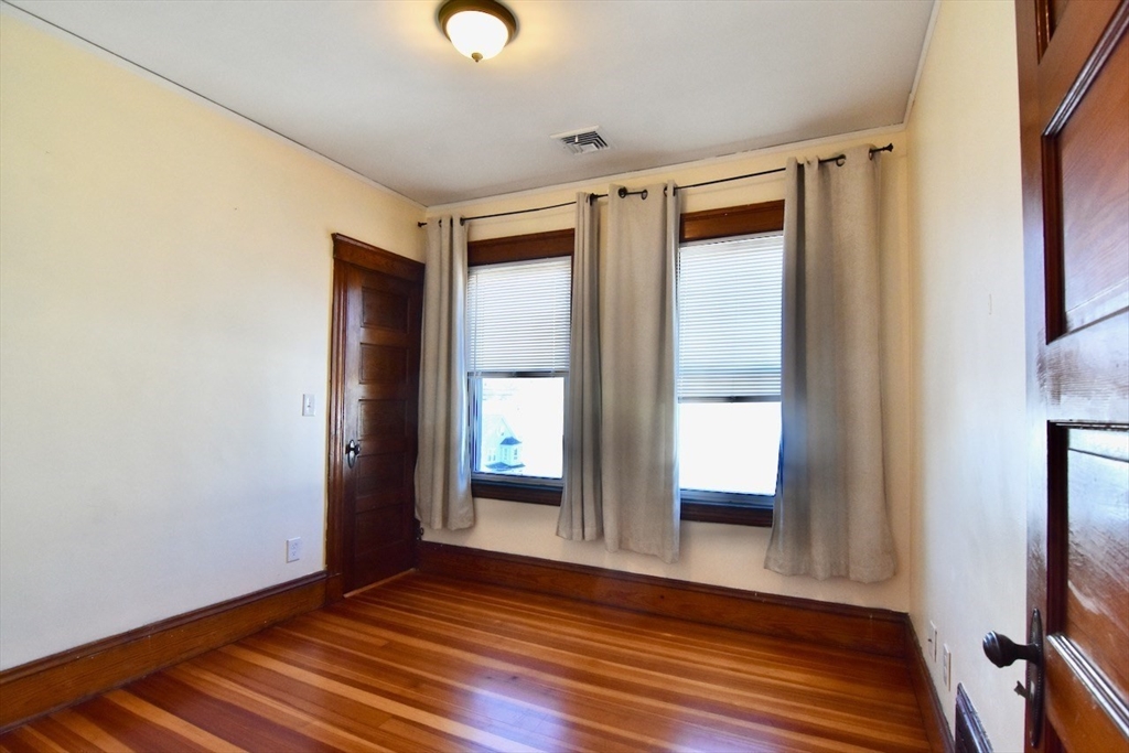 710 Metropolitan Ave # 3 Property Photo 16
