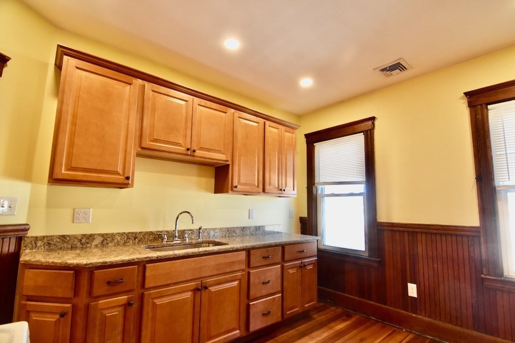 710 Metropolitan Ave # 3 Property Photo 17