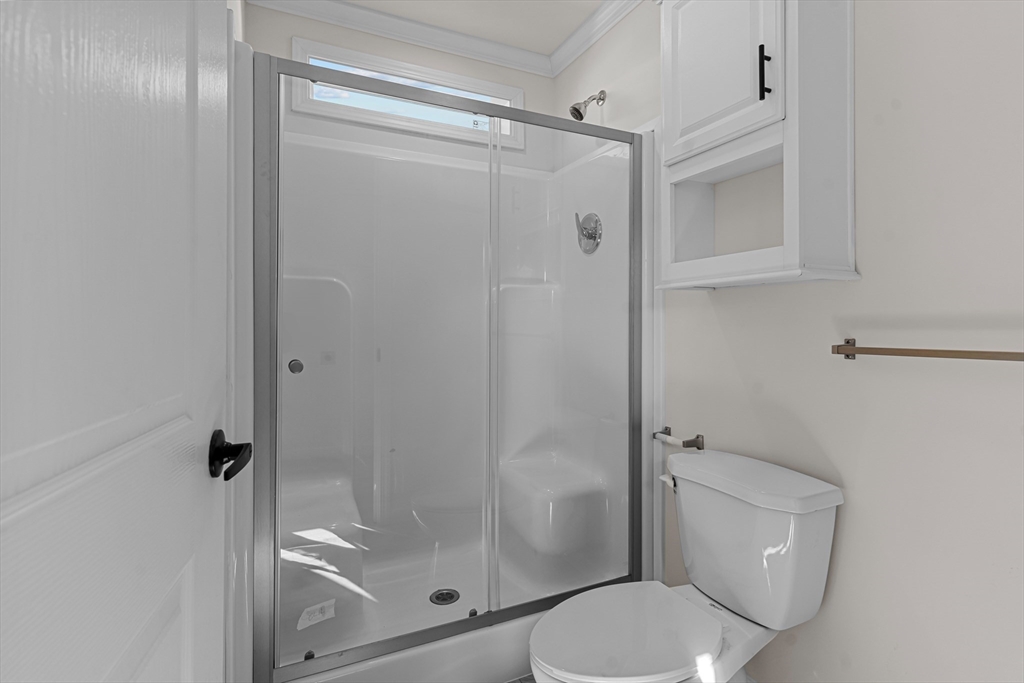 548 Kenyon Ave # 25 Property Photo 10