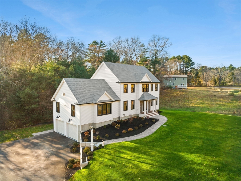 48 Elm St Property Photo