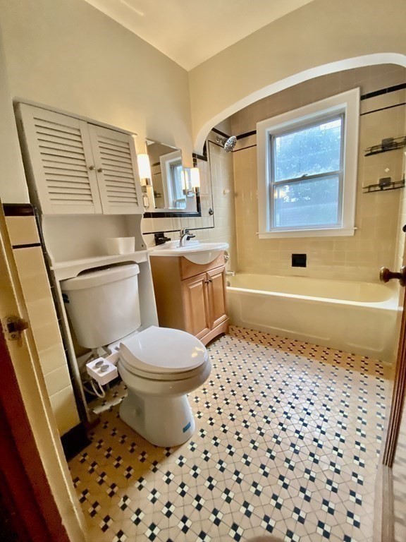 46 Dimmock Street # 2 Property Photo 7