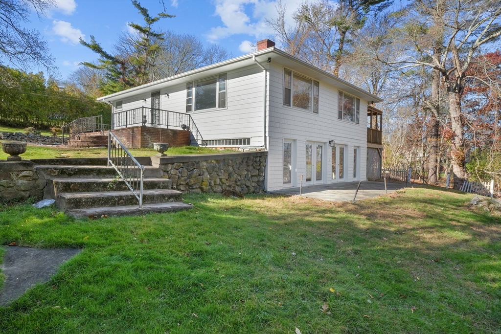 24 David Rd Property Photo 6