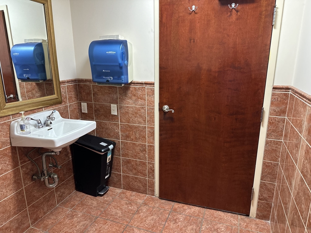 333 Washington Property Photo 10