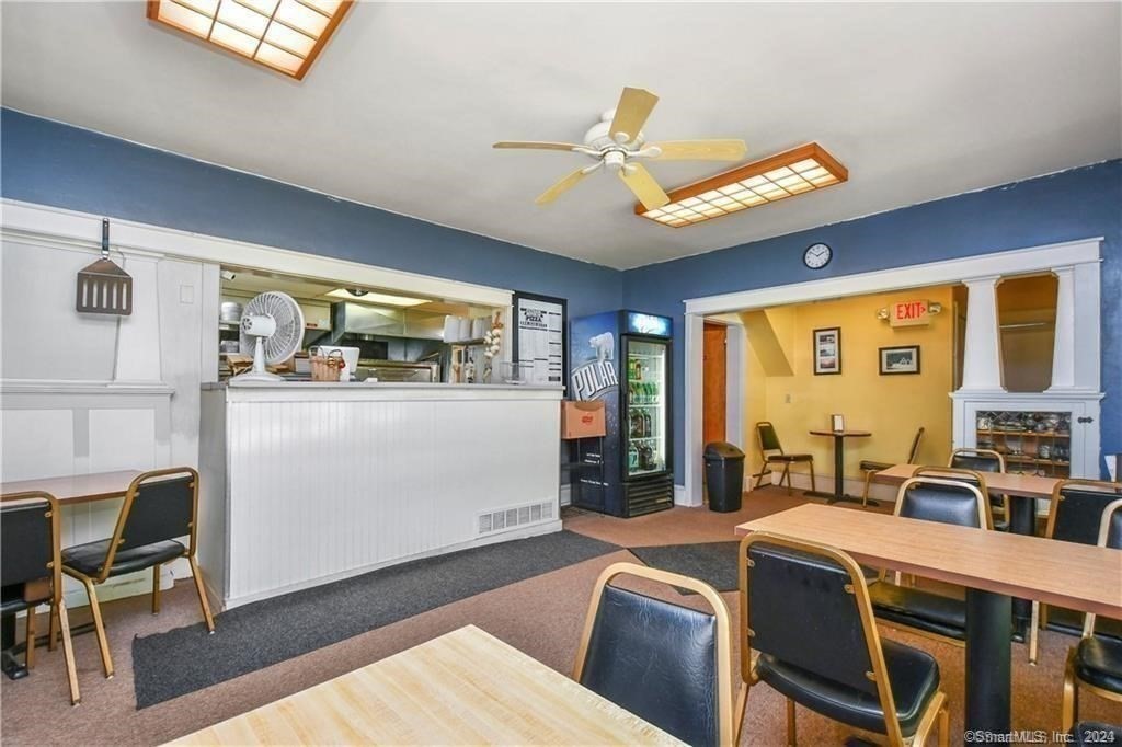 364 School St Property Photo 12