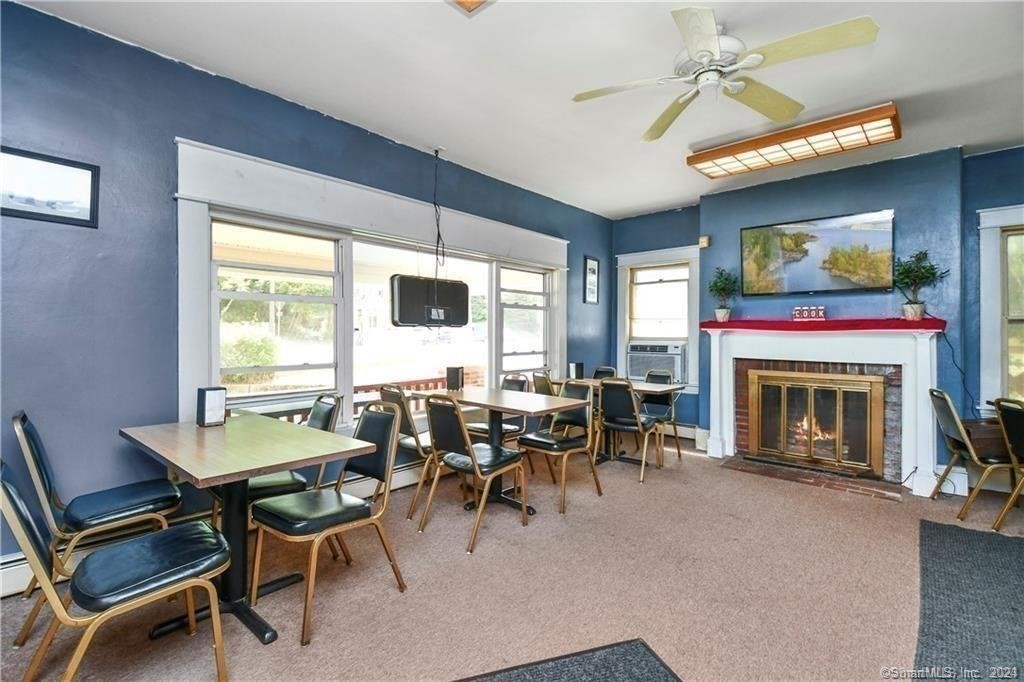 364 School St Property Photo 13