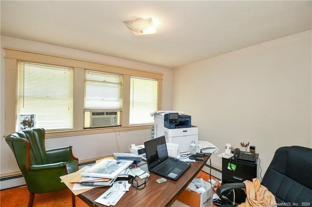 364 School St Property Photo 16