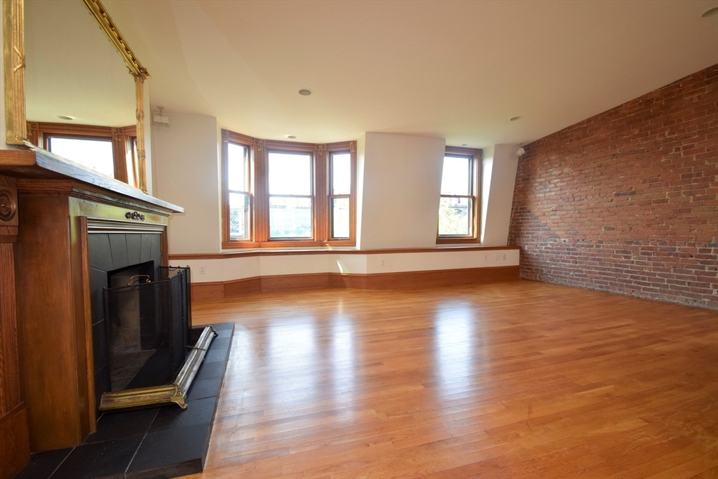 17 Holyoke St. # 4 Property Photo 3