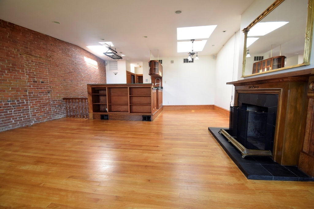 17 Holyoke St. # 4 Property Photo 6