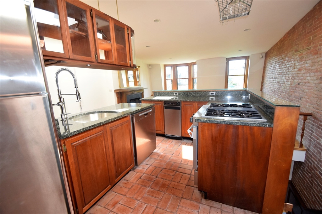17 Holyoke St. # 4 Property Photo 10