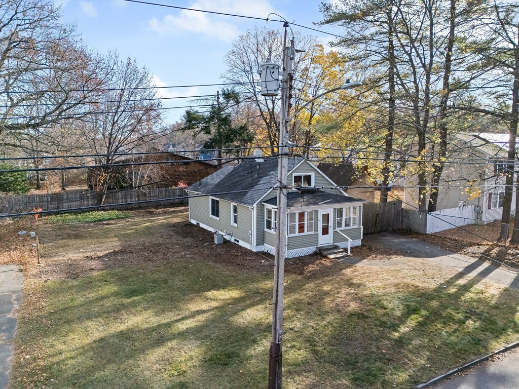 195 Almira Rd Property Photo 2