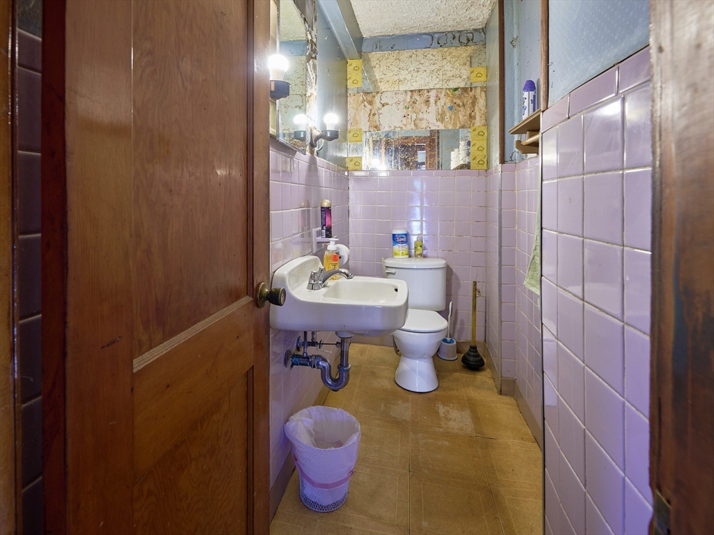 25 Stoneham Rd Property Photo 9