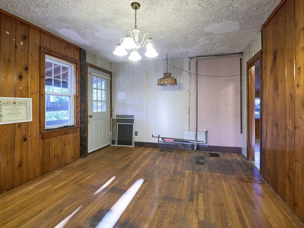 25 Stoneham Rd Property Photo 10