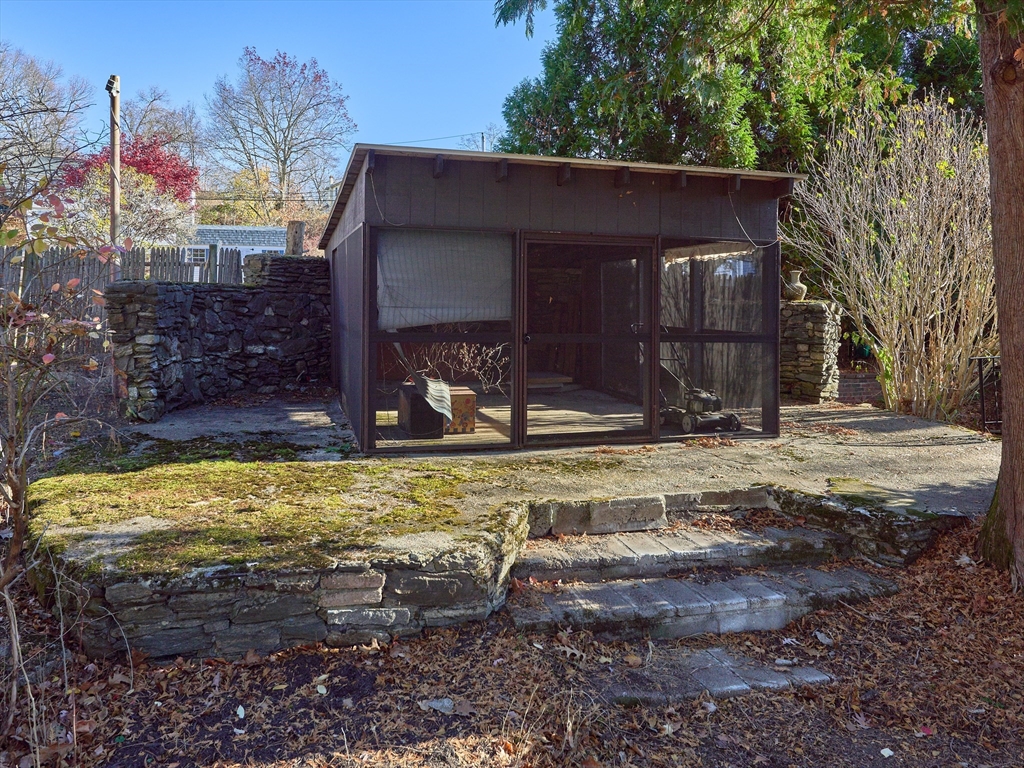 25 Stoneham Rd Property Photo 18
