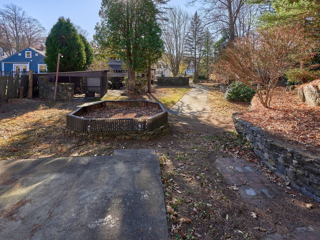 25 Stoneham Rd Property Photo 21