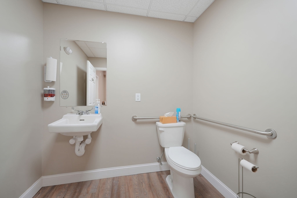 489 Ashley Blvd Property Photo 12