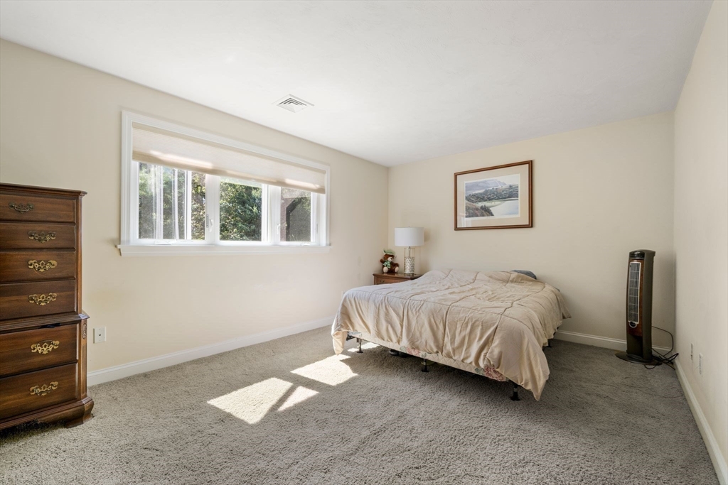 8 Hutchens Mews # 8 Property Photo 17