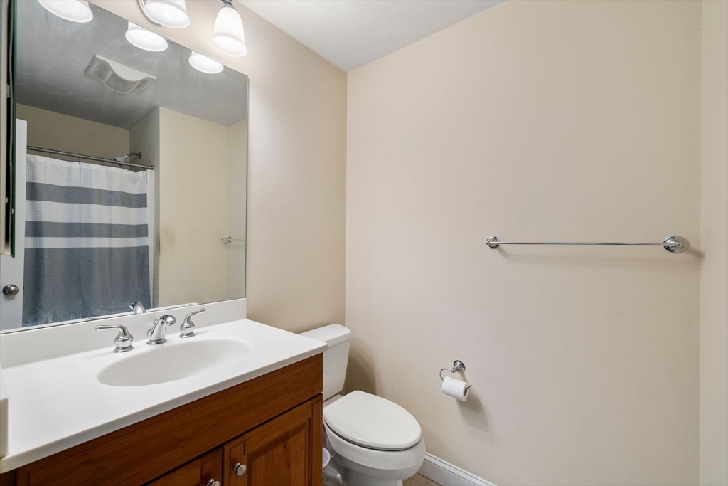 8 Hutchens Mews # 8 Property Photo 19