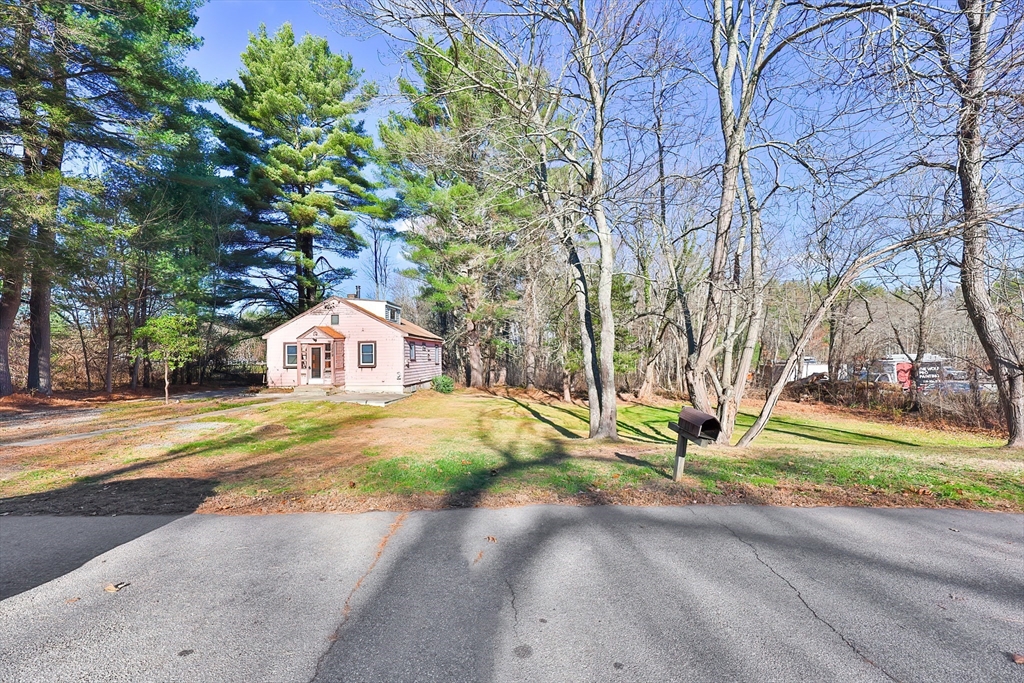 1279 Main St. Property Photo