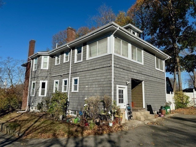 677 Union St # 1 Property Photo 17