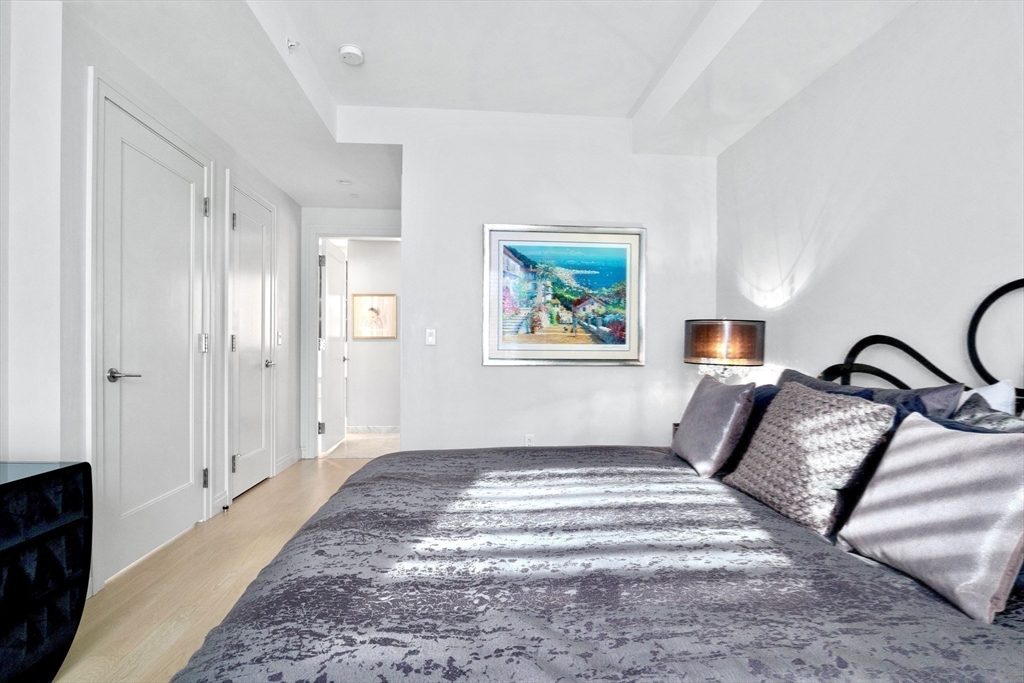 133 Seaport Blvd # 1118 Property Photo 9