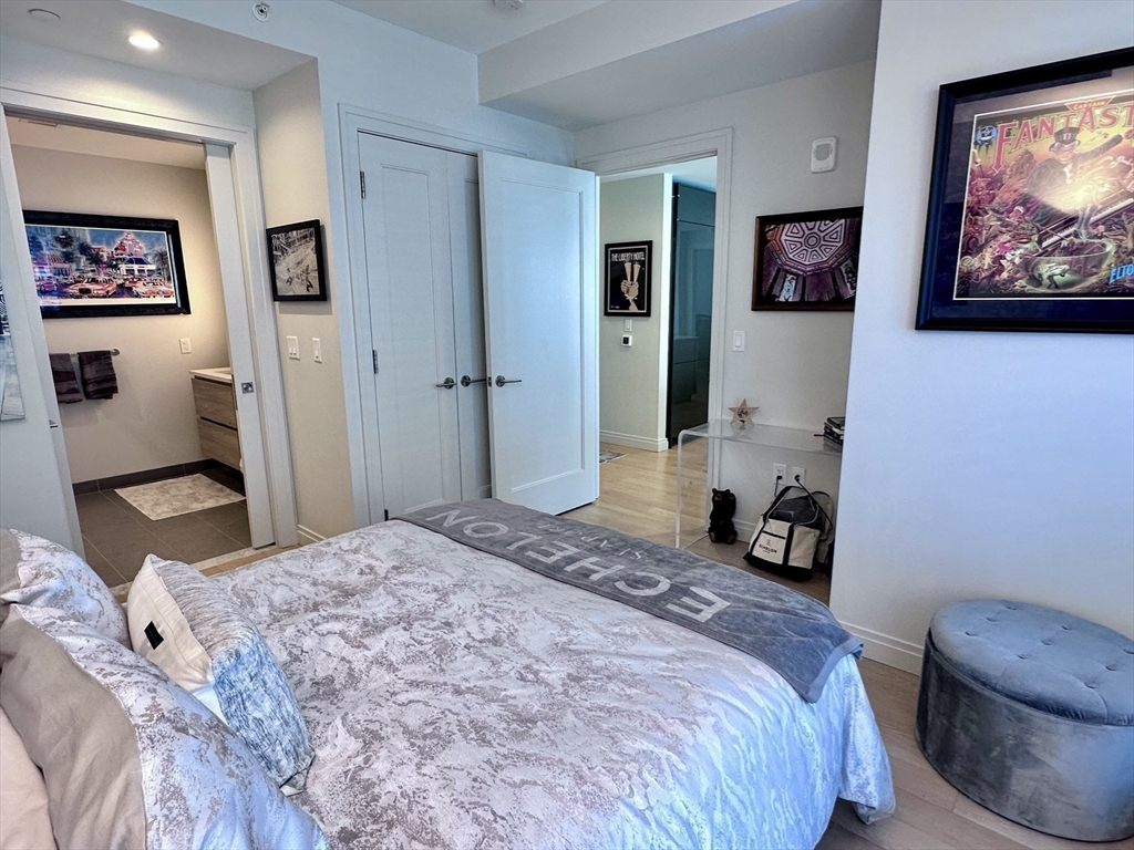 133 Seaport Blvd # 1118 Property Photo 12