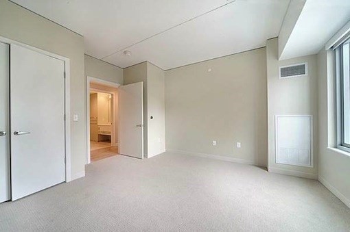 270 3rd Street # 513 Property Photo 3
